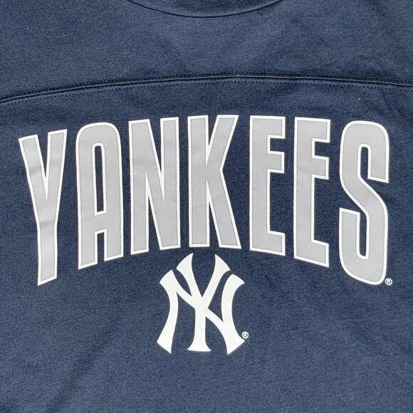 NWT MLB Genuine Merchandise New York Yankees Navy Crew Neck Short Sleeve Tee - M - Picture 2 of 10